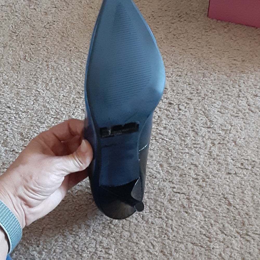 NWT qupid heels - Picture 3 of 4